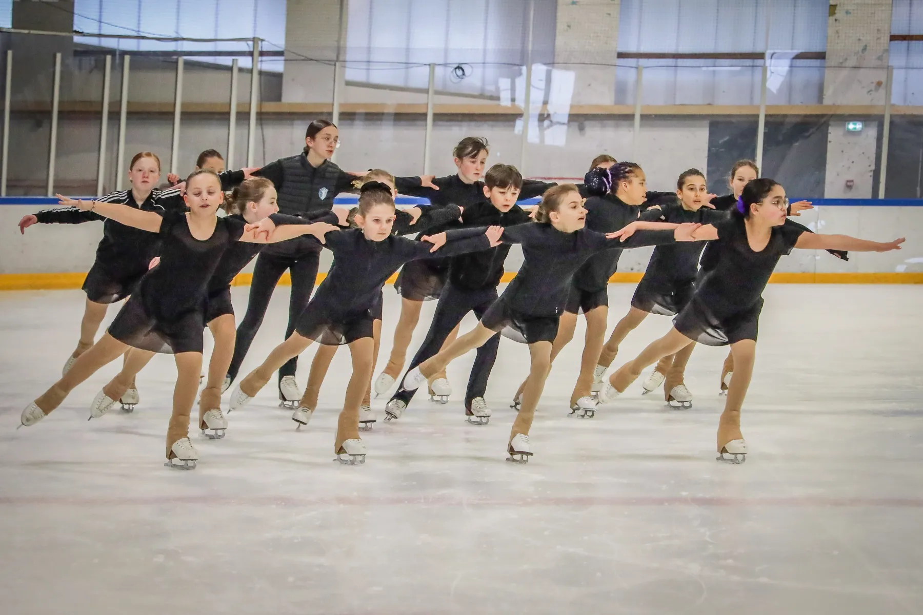 activitespatinoirephilippebreard_0.jpg Patineurs du club sur la glace de la patinoire du Havre